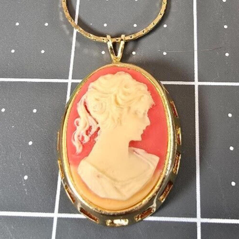 Avon Cameo Jewelry Set Necklace Earrings Scarf Clip Peach Gold Tone Vintage